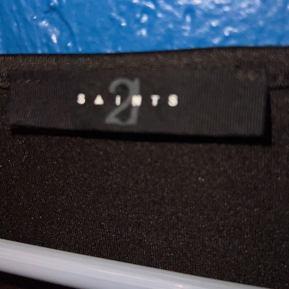 Top - Picture 3 of 5